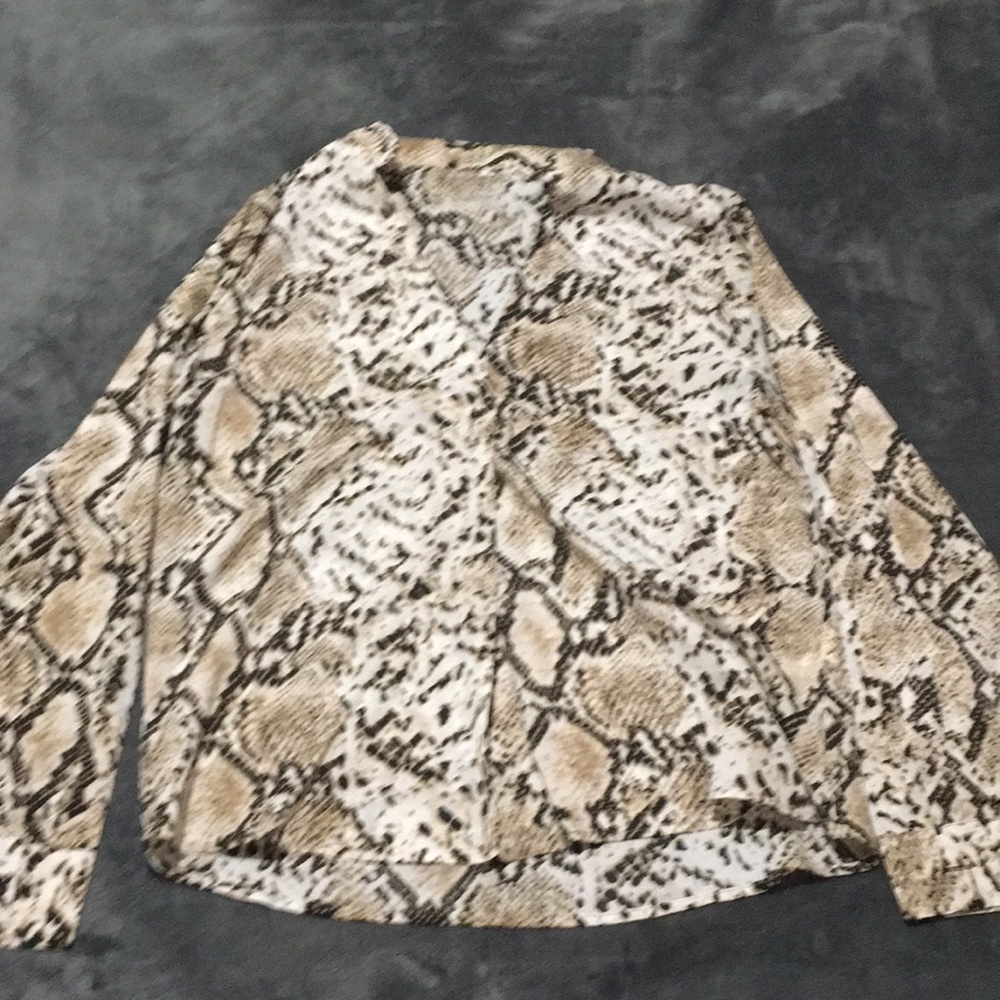 Snake printed blouse|Size: M|Brand: Shein